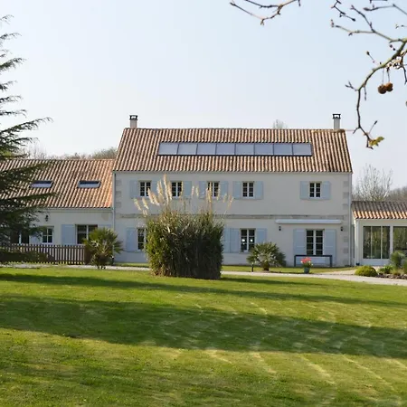 Bed & Breakfast Le Logis Des Langrottes